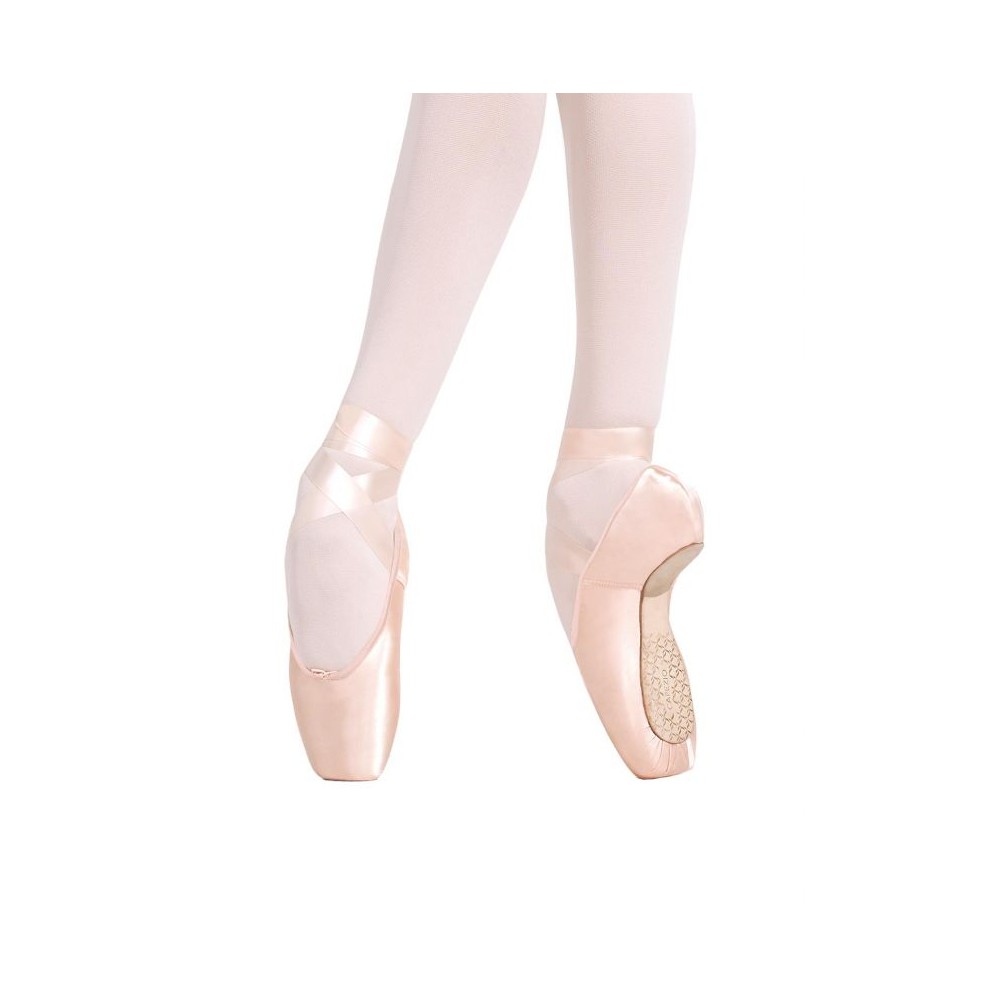 Developpe punta Capezio